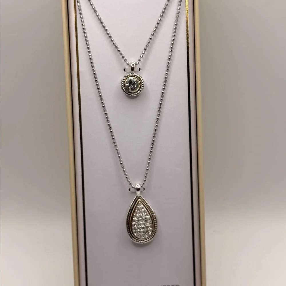 Minimalist Silver Teardrop Pendant Necklace - Picture 6 of 9